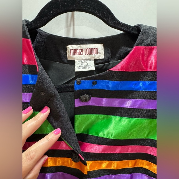 Maggie London Vintage Colorful Striped Women's cropped Jacket size 6 - Picture 5 of 9